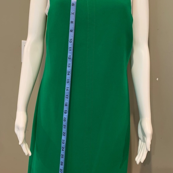 Banana republic green dress with white trim. - Picture 6 of 8